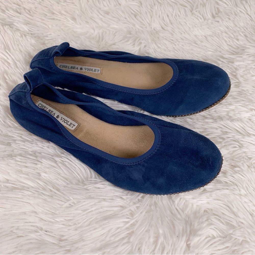 Chelsea & Violet Women's Blue‎ suede Ballet Flats